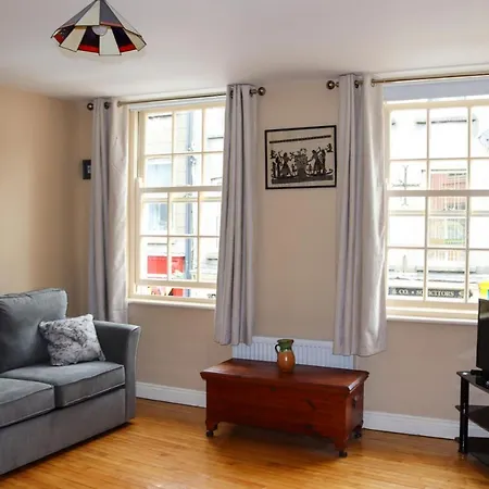 Ashe Street Apartmán *