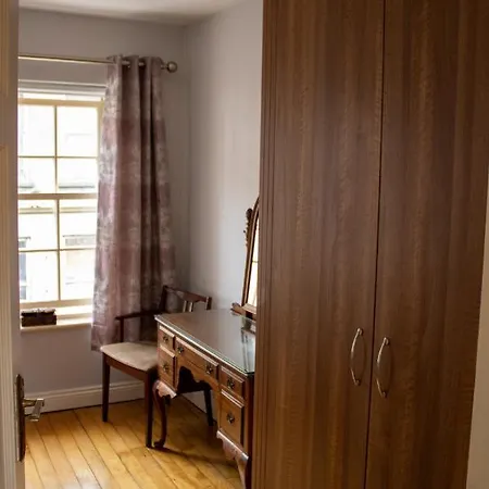 Ashe Street Apartmán *