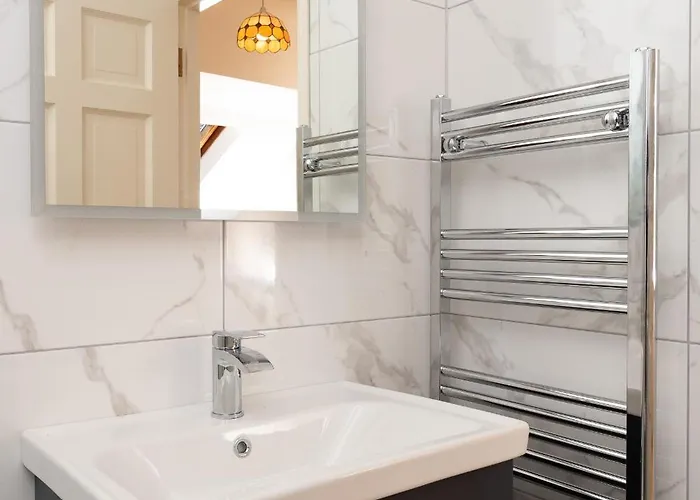 Ashe Street * קלונקילטי